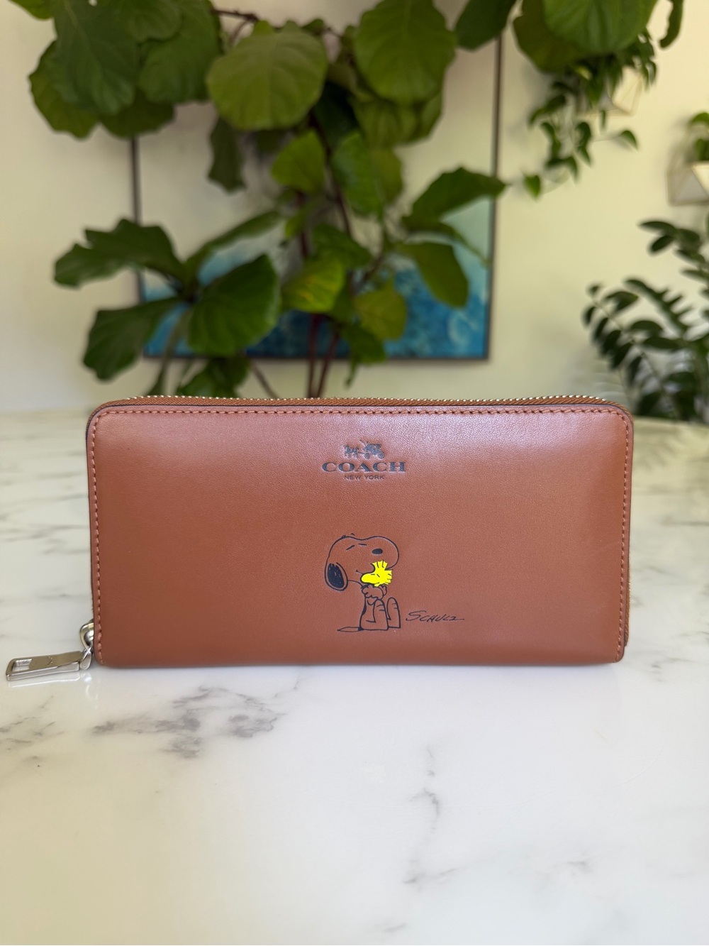 Coach x Peanuts Accordion Zip Wallet in Calf Leather Snoopy F53773 Saddle Tan